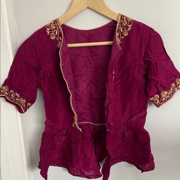 Indian/ Pakistani Magenta and peach women’s size s lehenga, traditional dress - Picture 4 of 16